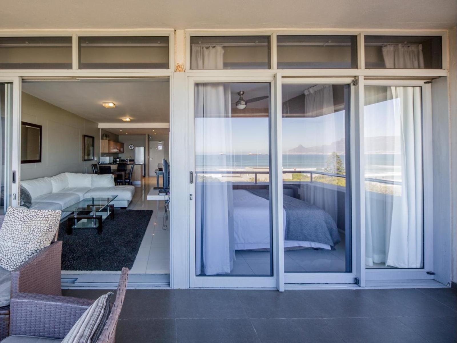 Infinity Self Catering Apartments Bloubergstrand Bilik gambar