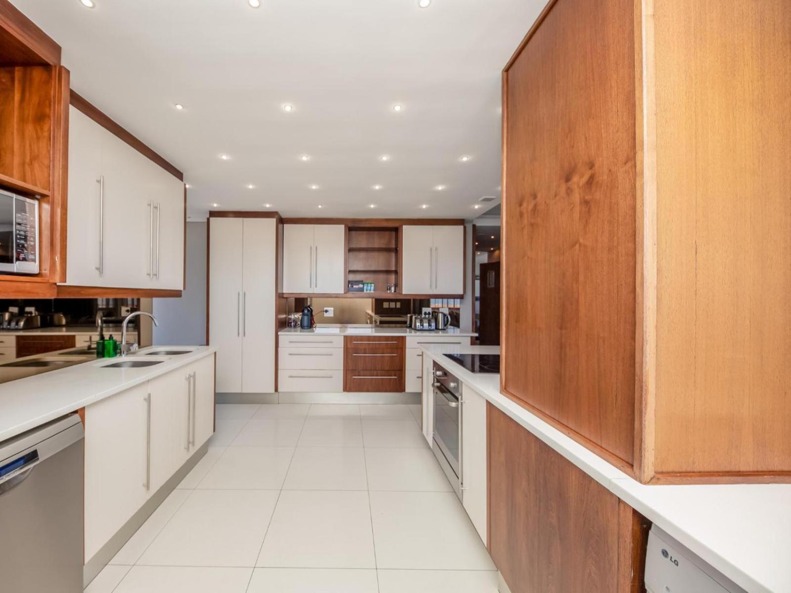Infinity Self Catering Apartments Bloubergstrand Bilik gambar