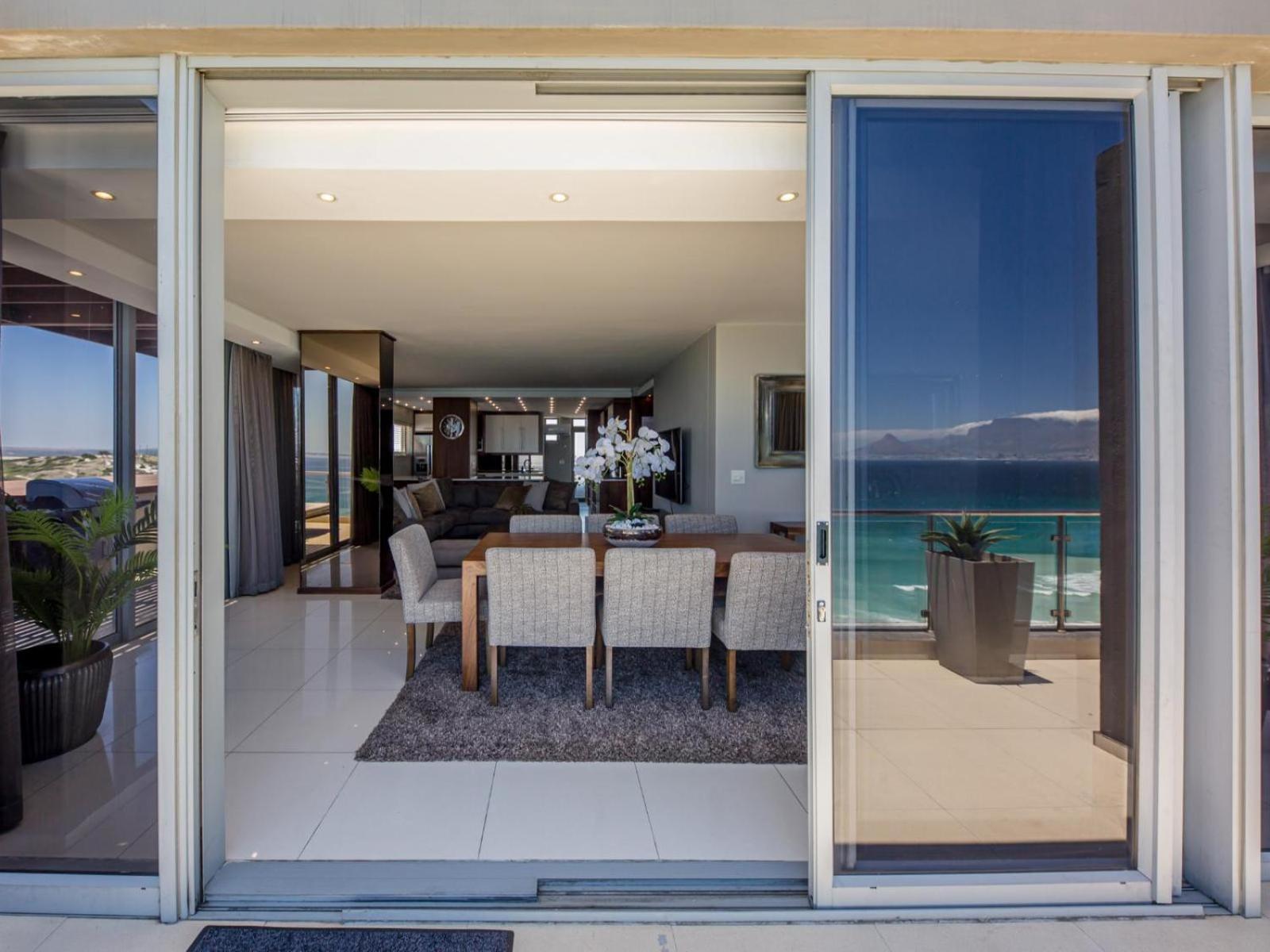 Infinity Self Catering Apartments Bloubergstrand Bilik gambar